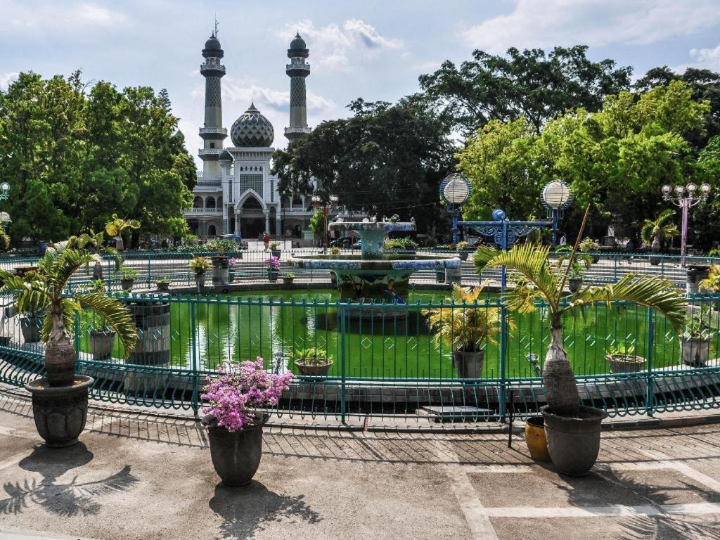 Sawojajar Inn Malang Exteriör bild